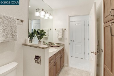 No steps to this beautifully upgraded 2BR/2BA Cascade model on Rossmoor Golf Course in California - for sale on GolfHomes.com, golf home, golf lot