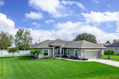 DESIGNED TO BRING THE OUTDOORS IN! This custom-built on Sun n Lake Golf and Country Club in Florida - for sale on GolfHomes.com, golf home, golf lot