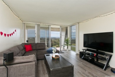 ASSUMABLE VA LOAN (for a VA Buyer) with 4.225% interest rate on Pearl Country Club in Hawaii - for sale on GolfHomes.com, golf home, golf lot