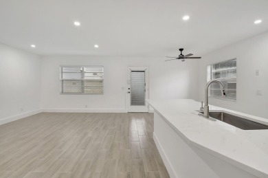 This beautiful unit ready for you just to move in. Magnificent on Kings Point Golf -Flanders Way in Florida - for sale on GolfHomes.com, golf home, golf lot