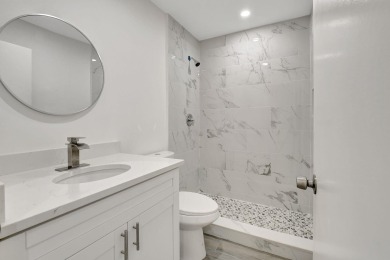 This beautiful unit ready for you just to move in. Magnificent on Kings Point Golf -Flanders Way in Florida - for sale on GolfHomes.com, golf home, golf lot