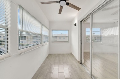 This beautiful unit ready for you just to move in. Magnificent on Kings Point Golf -Flanders Way in Florida - for sale on GolfHomes.com, golf home, golf lot