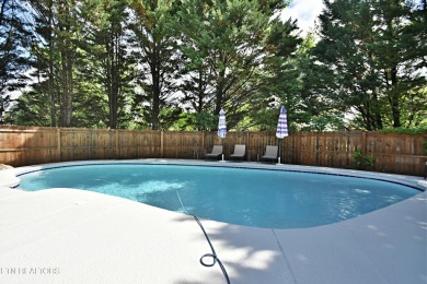 Looking for a spacious home that's conveniently located to on Gettysvue Country Club in Tennessee - for sale on GolfHomes.com, golf home, golf lot
