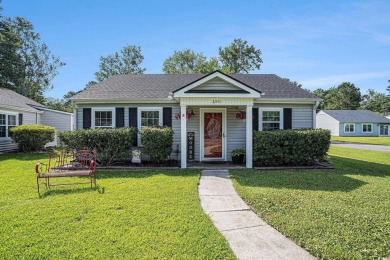 Welcome home to this delightful 2 bed 1 bath cottage located in on Heron Point Golf Club in South Carolina - for sale on GolfHomes.com, golf home, golf lot