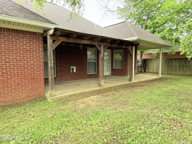 A charming abode at 131 St. James: located in the highly on Grenada Country Club in Mississippi - for sale on GolfHomes.com, golf home, golf lot