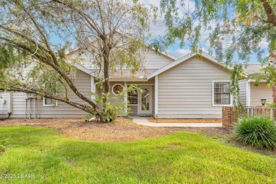DON'T MISS this Beautiful Renovated Single-Story Townhouse in on Spruce Creek Golf Club in Florida - for sale on GolfHomes.com, golf home, golf lot