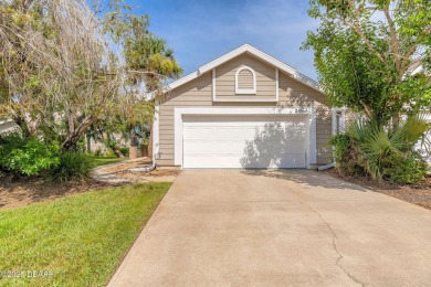DON'T MISS this Beautiful Renovated Single-Story Townhouse in on Spruce Creek Golf Club in Florida - for sale on GolfHomes.com, golf home, golf lot