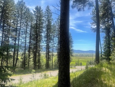 Explore the allure of log cabin living in this charming home on Meadowcreek Golf Resort in Idaho - for sale on GolfHomes.com, golf home, golf lot