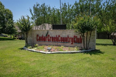 This lovely lake house in the Cedar Creek Country Club golf on Cedar Creek Country Club in Texas - for sale on GolfHomes.com, golf home, golf lot