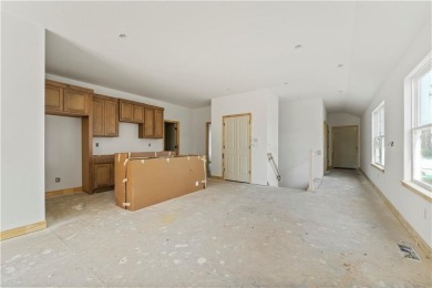 Welcome to this stunning 2 bedroom, 2 bathroom home! The on Golf Club of Creekmoor in Missouri - for sale on GolfHomes.com, golf home, golf lot