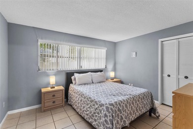 PRICE DROP ALERT!
Stunning Golf Course Pool Home with Sunset on Sara Bay Country Club in Florida - for sale on GolfHomes.com, golf home, golf lot