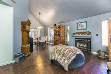 Newly updated and move-in ready in the desirable Forest Meadows on Forest Meadows Golf Course in California - for sale on GolfHomes.com, golf home, golf lot