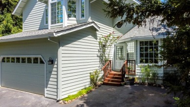 Newly updated and move-in ready in the desirable Forest Meadows on Forest Meadows Golf Course in California - for sale on GolfHomes.com, golf home, golf lot