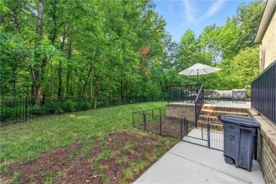 All-brick 4BR, 2.5BA home in highly desirable Cahoon Plantation on Chesapeake Golf Club in Virginia - for sale on GolfHomes.com, golf home, golf lot