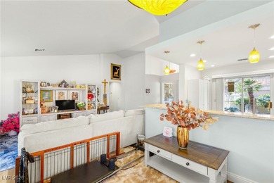 Beautiful townhome in Sun City Summerlin! This highly desirable on Highland Falls Golf Club in Nevada - for sale on GolfHomes.com, golf home, golf lot