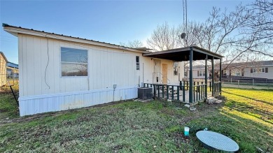 Welcome to Lake Fork Living! This charming 3-bedroom, 2-bathroom on Links At Lands End in Texas - for sale on GolfHomes.com, golf home, golf lot