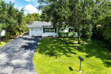 Investment Opportunity! This 4BR/2BA vaulted cage pool home is on Foxfire Golf and Country Club  in Florida - for sale on GolfHomes.com, golf home, golf lot