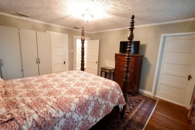 This beautifully remodeled home offers charm, modern convenience on Pineview Country Club in Alabama - for sale on GolfHomes.com, golf home, golf lot
