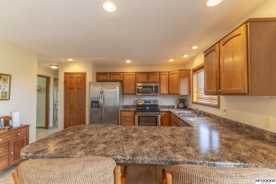 Duane Safarik, M: , DSafarik,   - Wow!! Over 1/2 acre lot in on Shenandoah Golf Course in Iowa - for sale on GolfHomes.com, golf home, golf lot