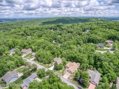Charming Custom Home in Fairfield Glade Golf Community - 2,627 on Stonehenge Golf Course in Tennessee - for sale on GolfHomes.com, golf home, golf lot