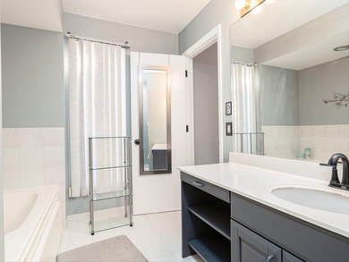 Beautiful 3 bedroom , 2.5 bath, 2-Story Townhome in Highly on Briar Ridge Country Club in Indiana - for sale on GolfHomes.com, golf home, golf lot