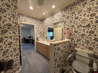 Welcome to this 4 bedroom, 2 bath home offering 1,816 sq ft of on Indian Hills Country Club in Arkansas - for sale on GolfHomes.com, golf home, golf lot