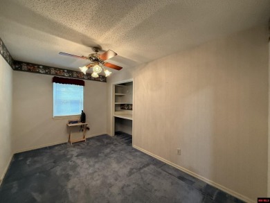 Welcome to this 4 bedroom, 2 bath home offering 1,816 sq ft of on Indian Hills Country Club in Arkansas - for sale on GolfHomes.com, golf home, golf lot