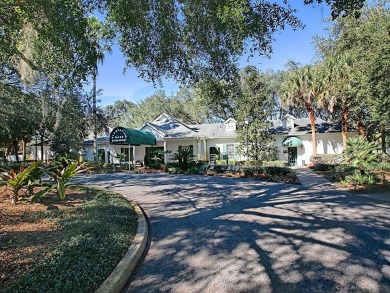 Welcome to this beautifully renovated 3-bedroom, 2-bathroom home on Plantation Golf Club in Florida - for sale on GolfHomes.com, golf home, golf lot