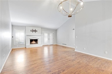 STUNNING AND SPACIOUS RANCH-STYLE TOWNHOUSE IN COVETED LEAWOOD on Leawood South Country Club in Kansas - for sale on GolfHomes.com, golf home, golf lot