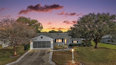 Discover your FOREVER home in Spruce Creek South!!!This MOVE IN on The Links of Spruce Creek in Florida - for sale on GolfHomes.com, golf home, golf lot