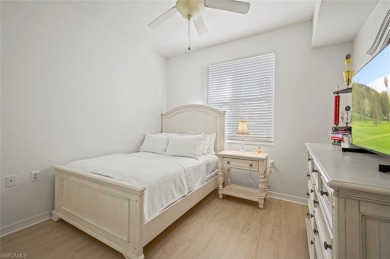 Clean and bright first floor condo in Stoneybrook!  This on Stoneybrook Golf Club in Florida - for sale on GolfHomes.com, golf home, golf lot