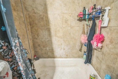 This charming 2-bedroom, 1-bath home has 1,088 sq ft of cozy and on Babe Zaharias Golf Course in Florida - for sale on GolfHomes.com, golf home, golf lot