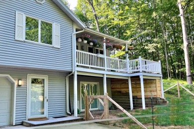 Move-in ready 3-bedroom, 2-bath ranch in the peaceful hills of on Canadian Lakes Country Club-The Highlands Course in Michigan - for sale on GolfHomes.com, golf home, golf lot