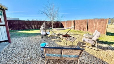 This charming 2-bedroom, 2-bathroom, 1,100 SF barndominium is on Links At Lands End in Texas - for sale on GolfHomes.com, golf home, golf lot