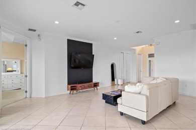 MOVE IN READY! Three bedroom, two bath, two-car garage villa in on Sun n Lake Golf and Country Club in Florida - for sale on GolfHomes.com, golf home, golf lot