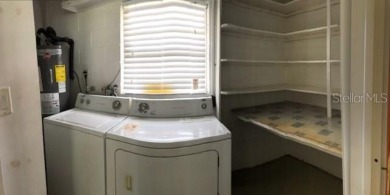 Looking for a home with no HOA's that offers possibilities with on Mount Dora Golf Club in Florida - for sale on GolfHomes.com, golf home, golf lot