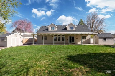 Beautiful home in the LAKEVIEW GOLF COURSE NEIGHBORHOOD on 1/3 on Lakeview Golf Club in Idaho - for sale on GolfHomes.com, golf home, golf lot