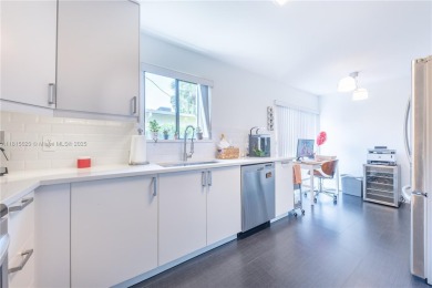 Welcome to this beautifully updated 2-bedroom, 2-bathroom villa on Bonaventure Country Club in Florida - for sale on GolfHomes.com, golf home, golf lot