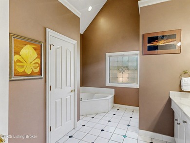 Priced $11,000 below Oct '25 appraisal! Quick possession on GlenOaks Country Club in Kentucky - for sale on GolfHomes.com, golf home, golf lot