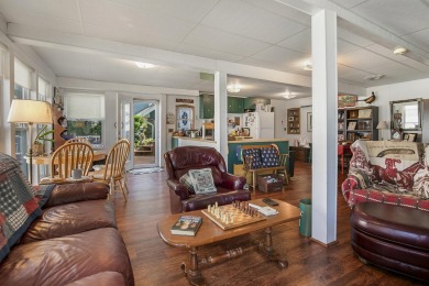 Klinger Lake Cottage-Enjoy beautiful sunsets and 50 feet of on Klinger Lake Country Club in Michigan - for sale on GolfHomes.com, golf home, golf lot