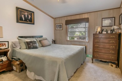 Klinger Lake Cottage-Enjoy beautiful sunsets and 50 feet of on Klinger Lake Country Club in Michigan - for sale on GolfHomes.com, golf home, golf lot