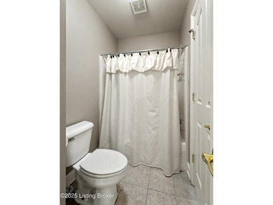Priced $11,000 below Oct '25 appraisal! Quick possession on GlenOaks Country Club in Kentucky - for sale on GolfHomes.com, golf home, golf lot