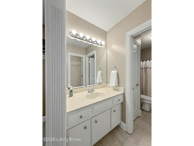 Priced $11,000 below Oct '25 appraisal! Quick possession on GlenOaks Country Club in Kentucky - for sale on GolfHomes.com, golf home, golf lot