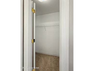 Priced $11,000 below Oct '25 appraisal! Quick possession on GlenOaks Country Club in Kentucky - for sale on GolfHomes.com, golf home, golf lot