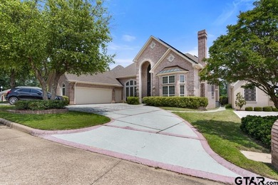 INTERIOR PICS TO BE POSTED AFTER ESTATE SALE. Rare opportunity on Hollytree Country Club in Texas - for sale on GolfHomes.com, golf home, golf lot