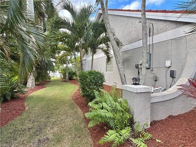 How about this spectacular sunset view all winter long! It could on Eagle Lakes Golf Club in Florida - for sale on GolfHomes.com, golf home, golf lot