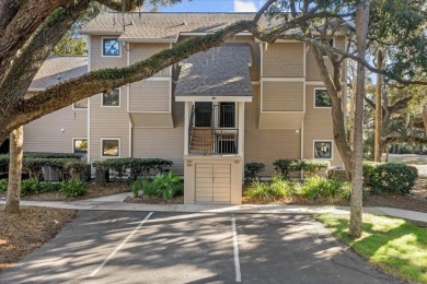 Immaculate and well maintained upper level 1 bedroom 1.5 on The Seabrook Island Club in South Carolina - for sale on GolfHomes.com, golf home, golf lot