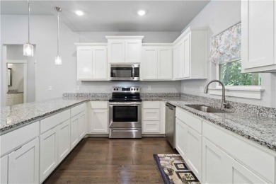 Step into comfort with this inviting 3-bedroom, 2-bath home on Bella Vista - Metfield Golf Complex and Country Club in Arkansas - for sale on GolfHomes.com, golf home, golf lot