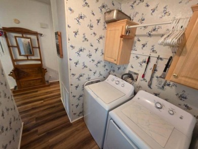 This 2 Bedroom, 2 Bathroom is Light and Bright!! The Livingroom on Plantation Golf Club in Florida - for sale on GolfHomes.com, golf home, golf lot