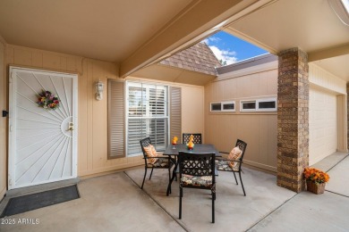 This 2 bedroom, 2 bath home is an EXCEPTIONAL VALUE being on Sun City-Willow Creek / Willow Brook  in Arizona - for sale on GolfHomes.com, golf home, golf lot